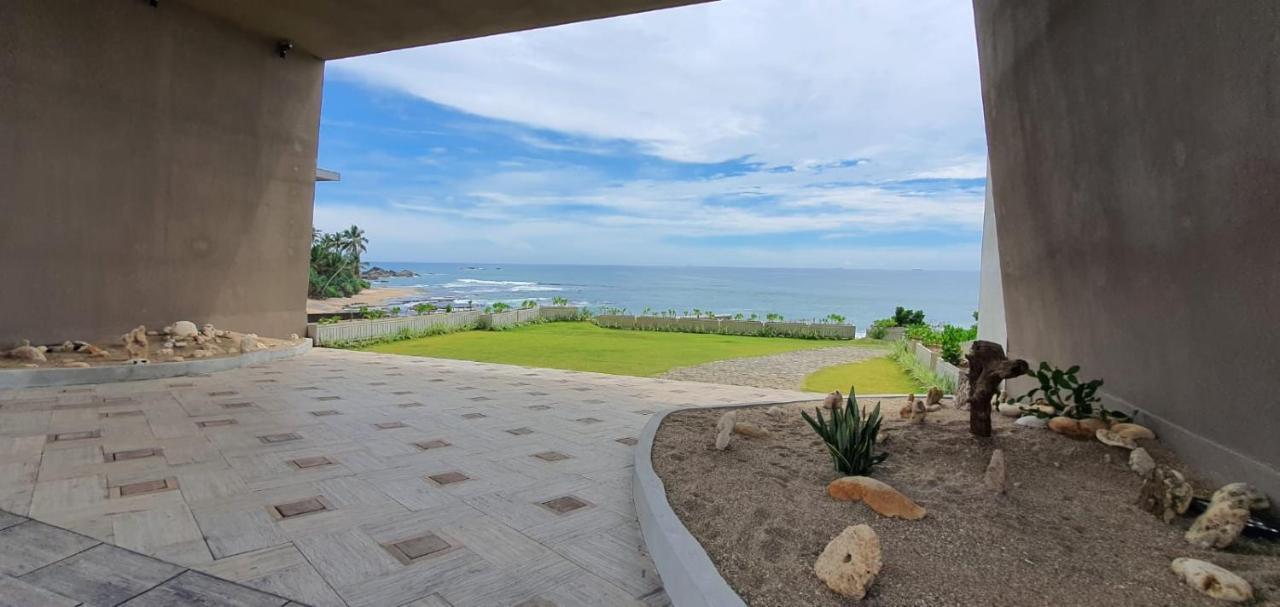 Hasara Oceanfront Apartments Galle Exteriör bild