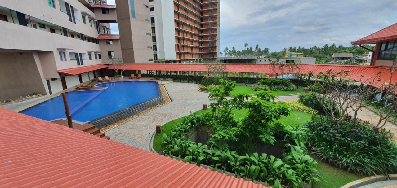 Hasara Oceanfront Apartments Galle Exteriör bild