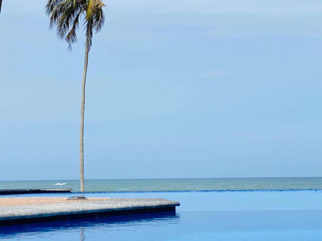 Hasara Oceanfront Apartments Galle Exteriör bild