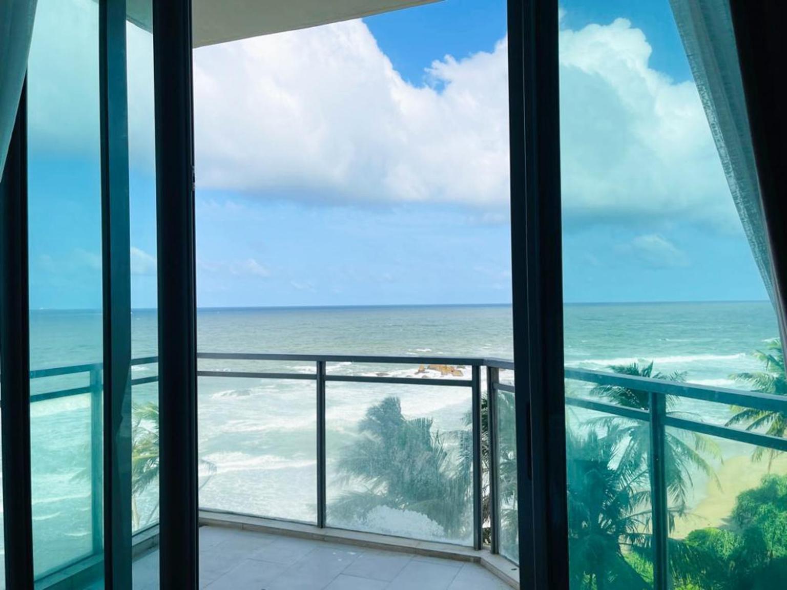 Hasara Oceanfront Apartments Galle Exteriör bild