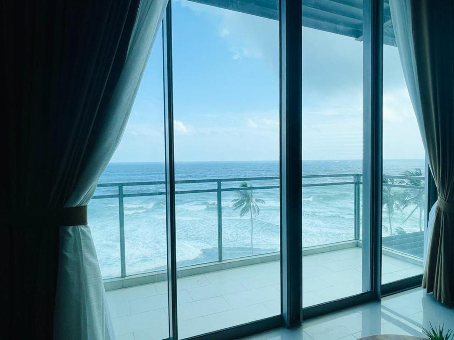 Hasara Oceanfront Apartments Galle Exteriör bild