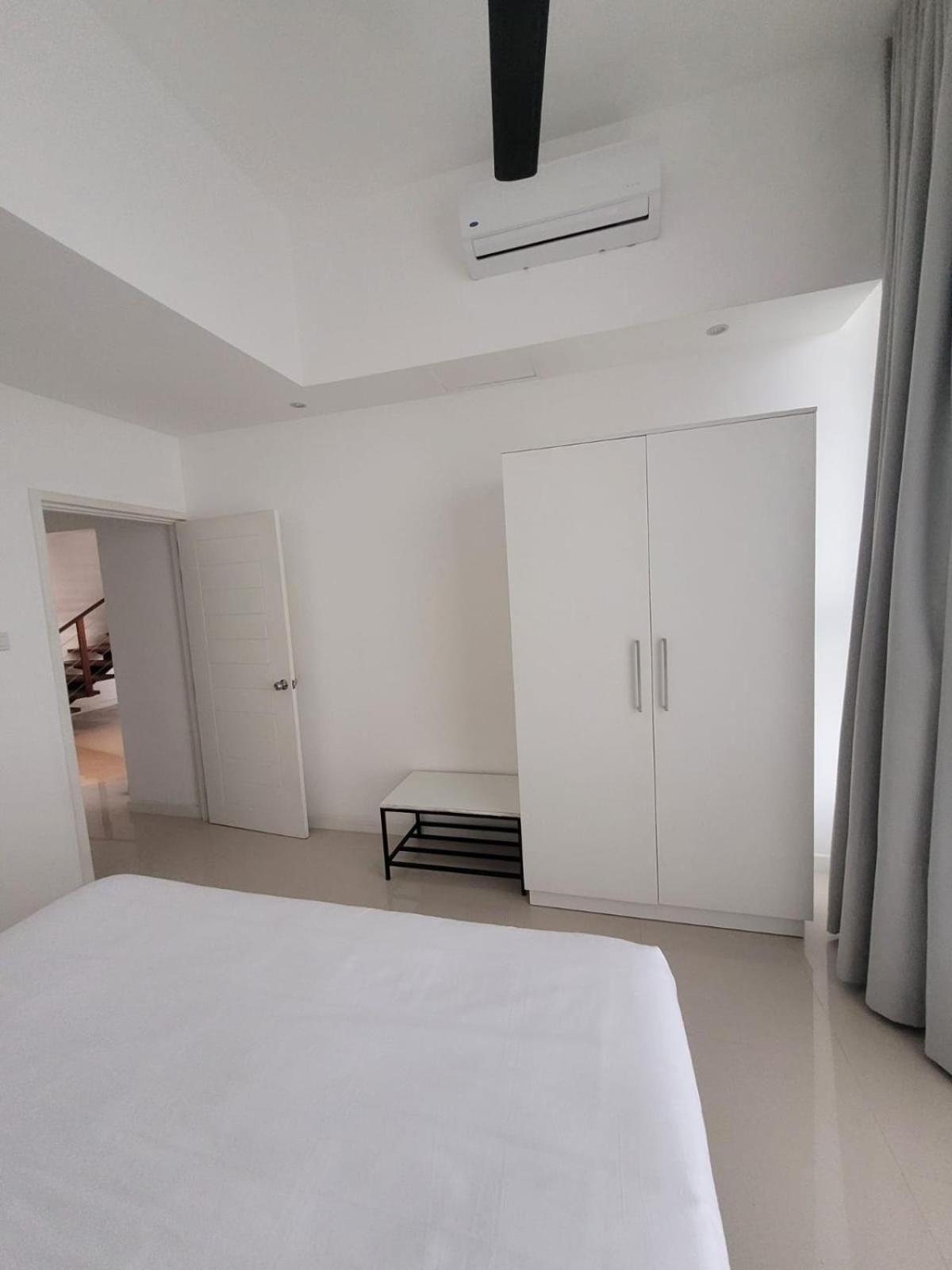 Hasara Oceanfront Apartments Galle Exteriör bild
