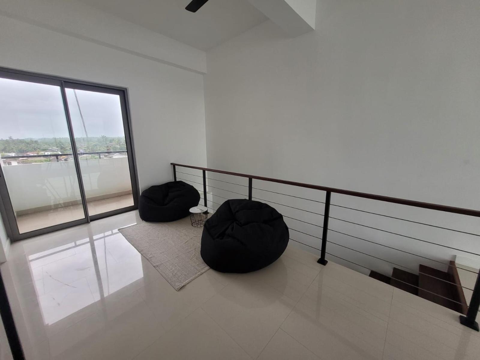 Hasara Oceanfront Apartments Galle Exteriör bild
